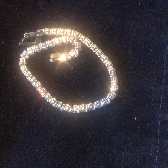 Authentic Signed Swarovski Tennis diamonds bracelet. - Picture 7 of 9